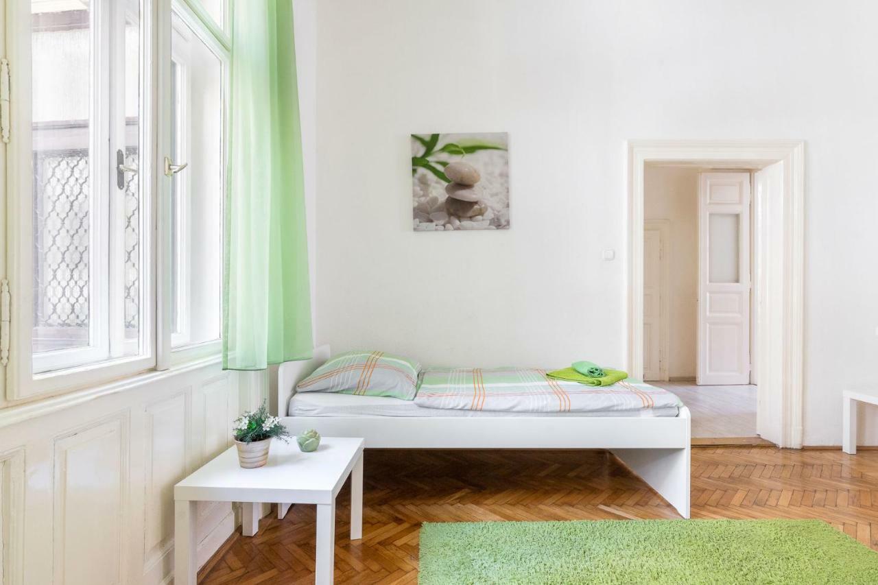 Izabella Home Budapest Exterior foto